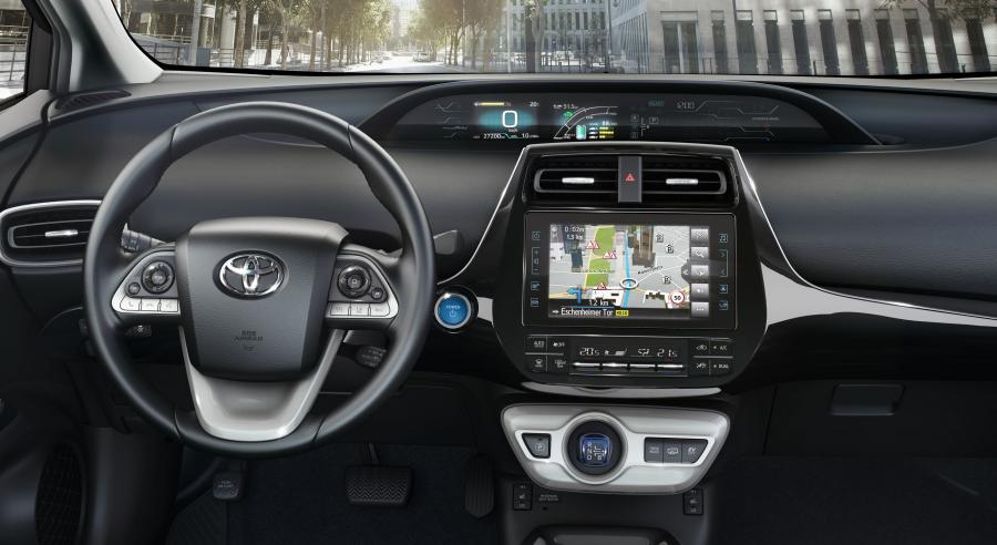Торпедо Toyota Prius Plug-in Hybrid 2016 года  (фото 173 из 187)